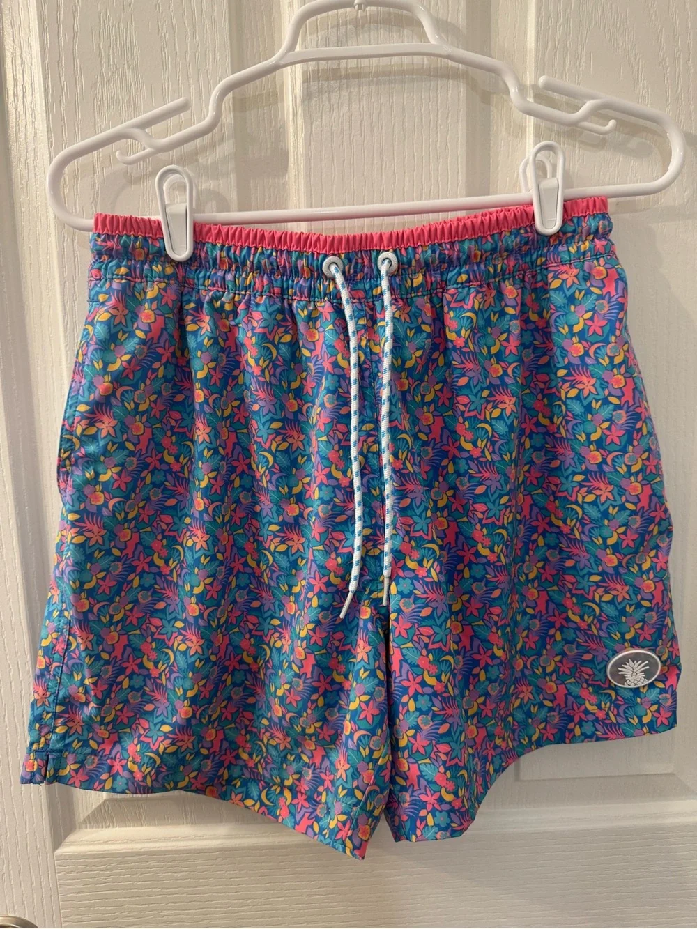 chubbies Men’s Swim Trunks size M, 5.5” inseam